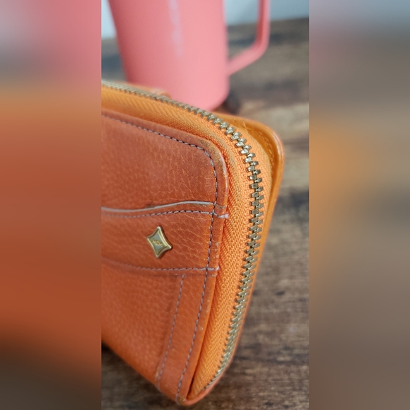 MCM Orange Short Wallet - Picture 3 of 14
